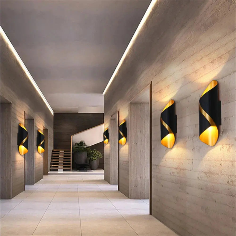 BowLift | VividAura – Sleek LED Wall Light for Stylish Outdoor Spaces