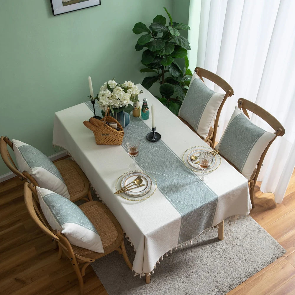 BowLift | Glisstra Geometric Tassel Tablecloth