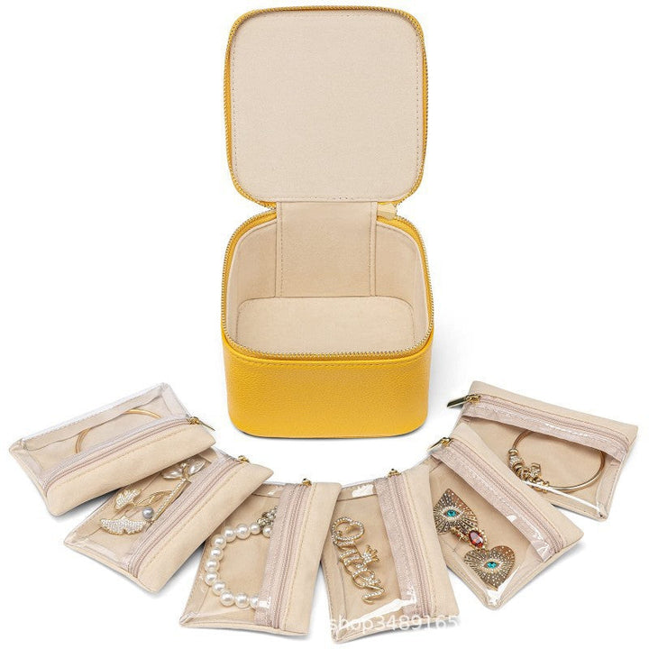 BowLift | Leather jewelry box for travel