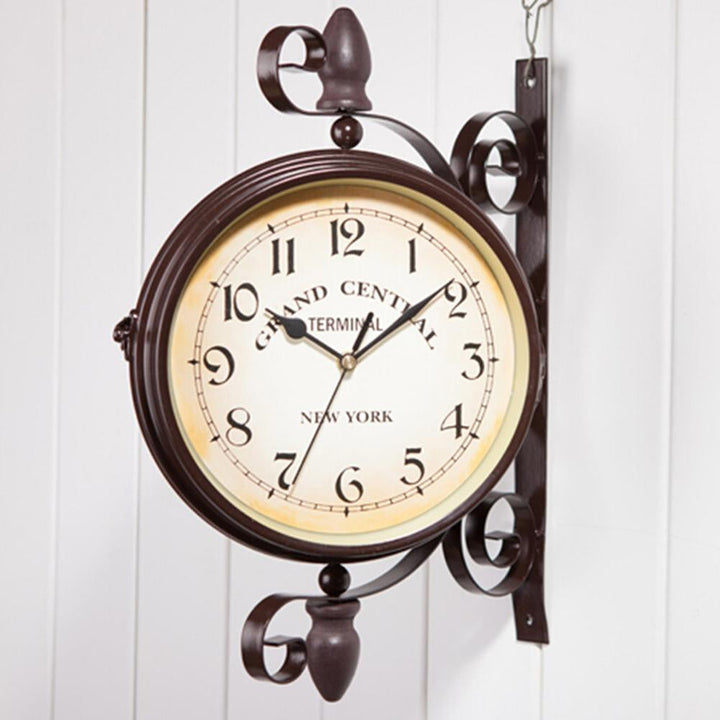 BowLift | UrbanRetro - New Yorker Vintage Wall Clock