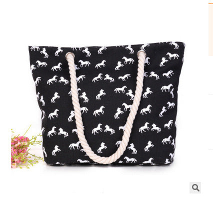 Fashionable beach bag with ethnic pattern Bowlift