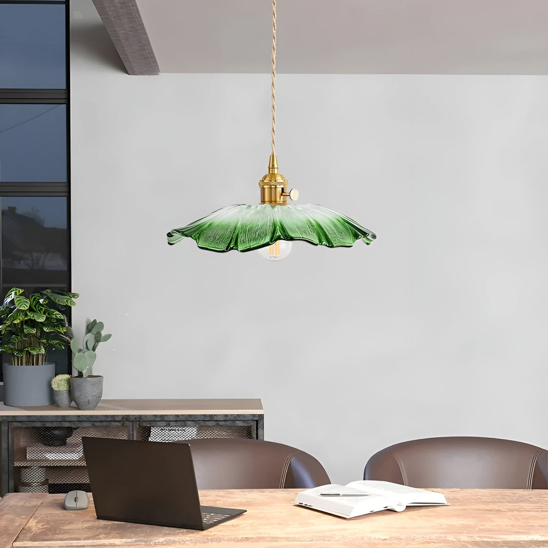 Hanging lamp with floral motif – Warm light & stylish design | For your home | Bowlift
