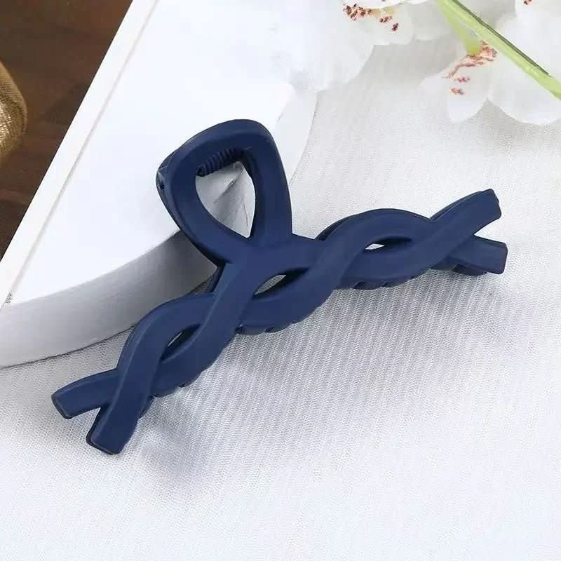 BowLift | Elegant hair clip with strong hold for every hair type