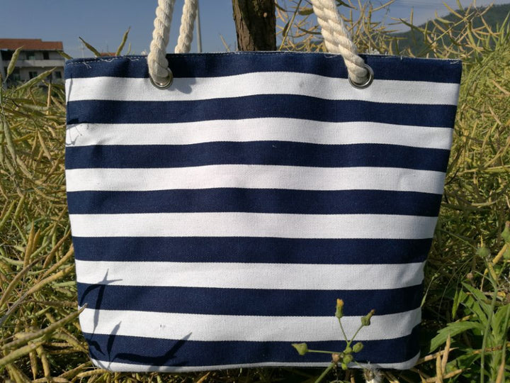 Durable beach bag with sturdy rope handles Bowlift