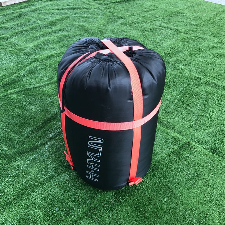 Travel blanket with integrated pillows Bowlift
