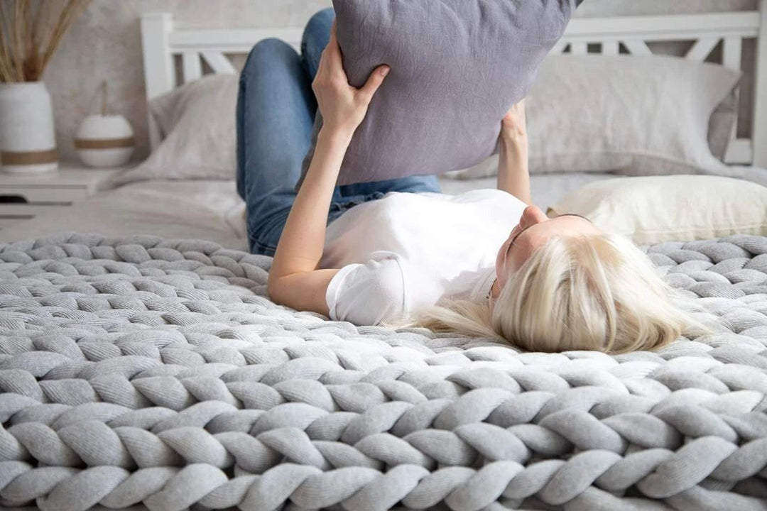 BowLift | Chunky Knit Blanket