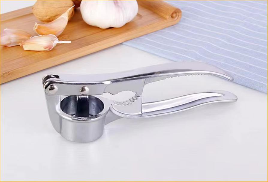BowLift | Robust garlic press made of stainless steel