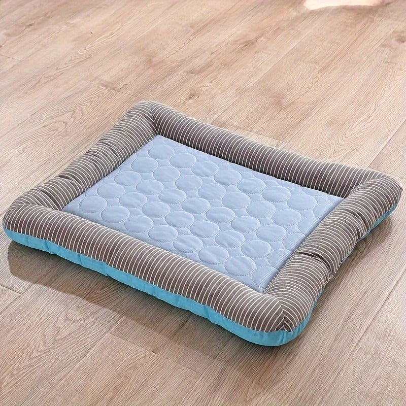 Cooling mat for pets with raised padded edge | Bowlift