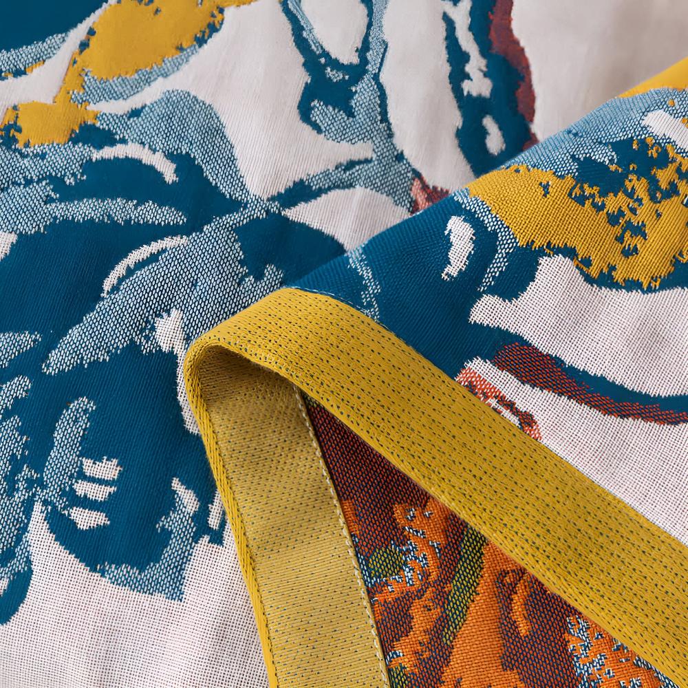 BowLift | Nature’s Embrace Floral Bath Towel