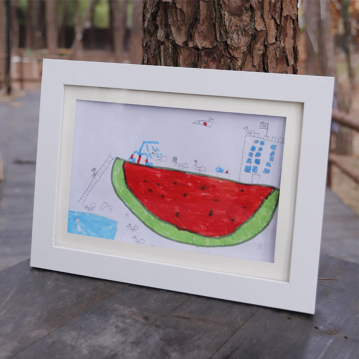 BowLift | Art photo frame for children