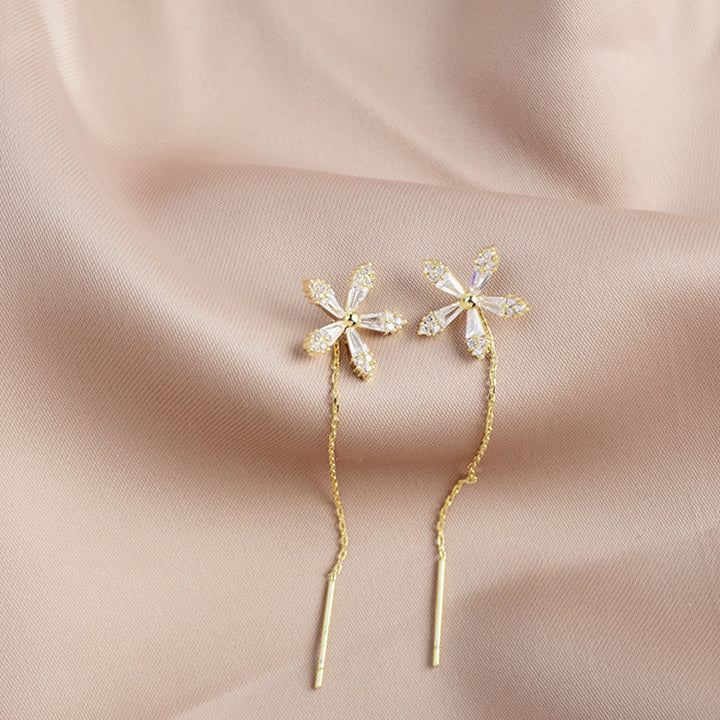 BowLift | Shiny Fringe Flower Earrings