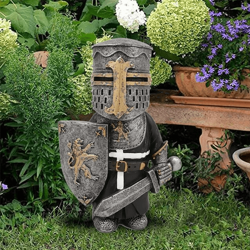 Little Knight Garden Guardian | Bowlift