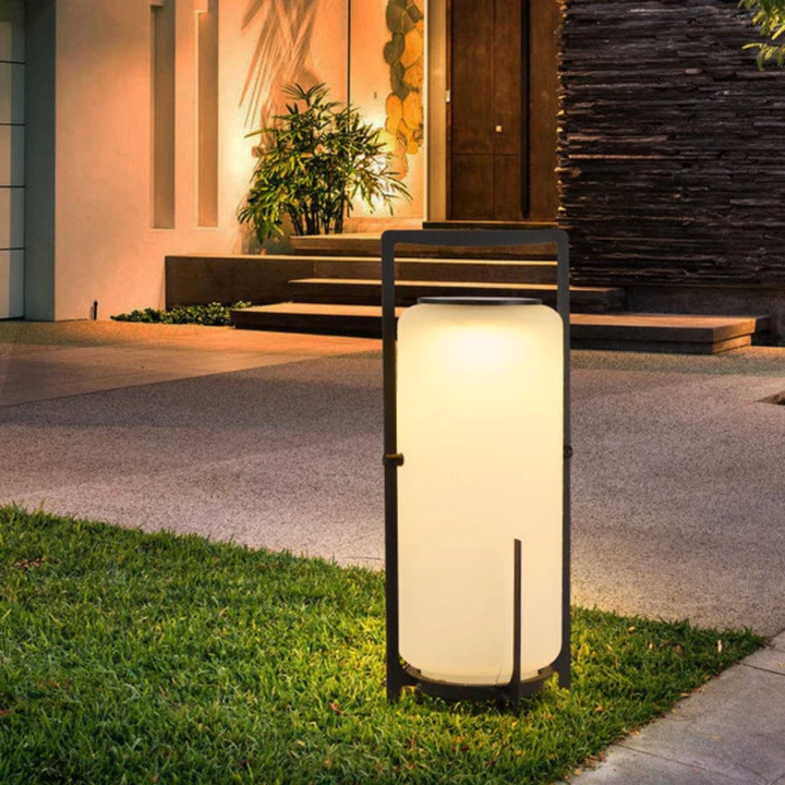 BowLift | Energy-efficient Solar Outdoor Lamp