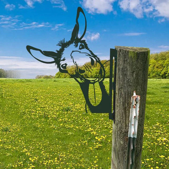 BowLift | Outdoor Garden Farm Spying Goat Metal Artwork Indoor Decoration