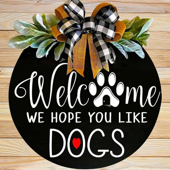 Wood Welcome Sign with Animals | Bowlift