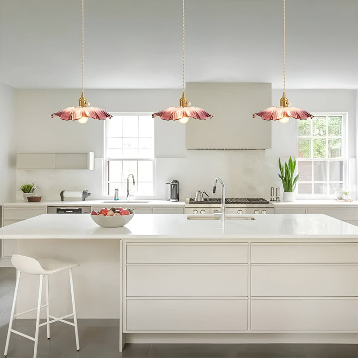 Hanging lamp with floral motif – Warm light & stylish design | For your home | Bowlift