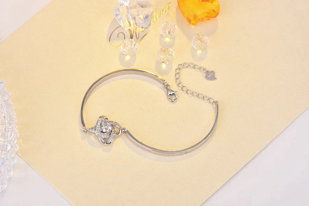 Stylish Love Knot Bracelet | Perfect for Daily Wear Enjoyment! Bowlift
