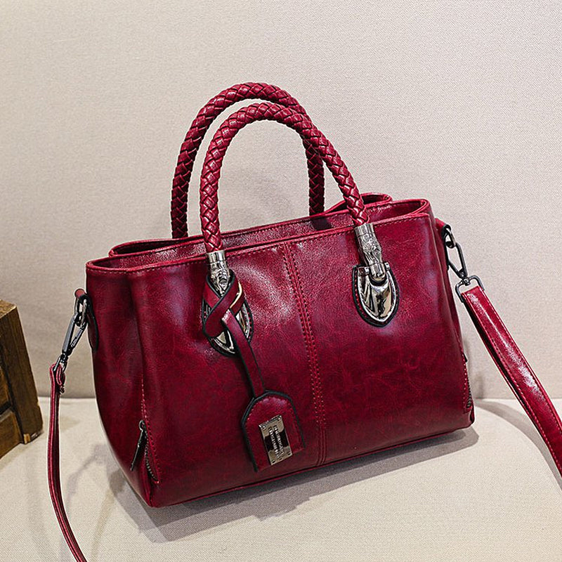 New handbags made of oil wax leather Boston, large tote bag made of soft leather | Bowlift