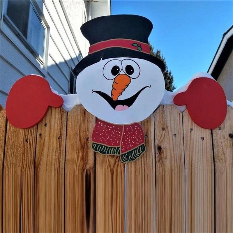 Christmas Themed Fence Decoration | Bowlift