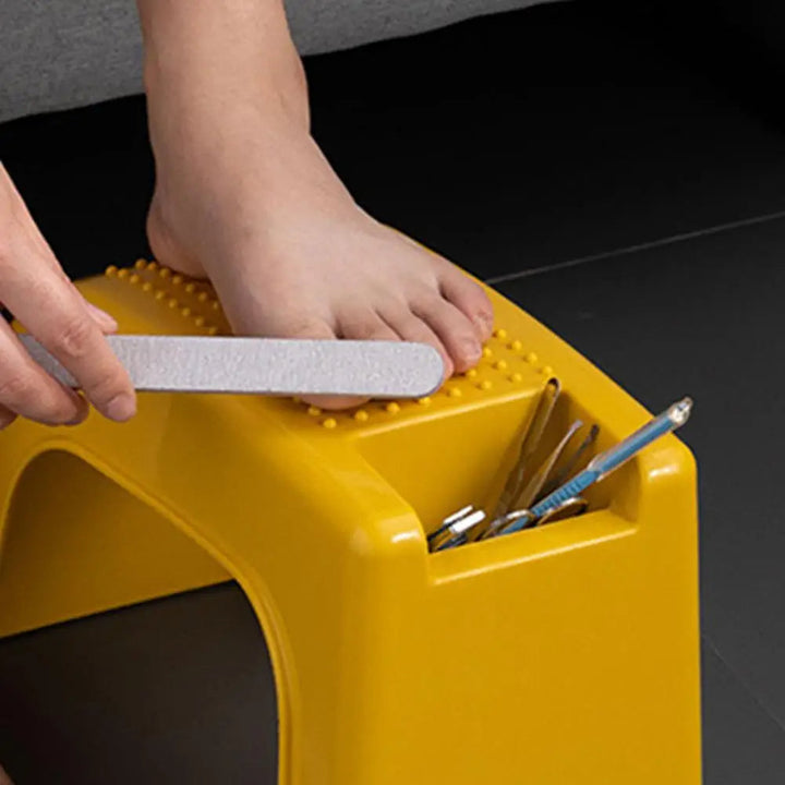 BowLift | Plastic Footstool with Anti-Slip Base