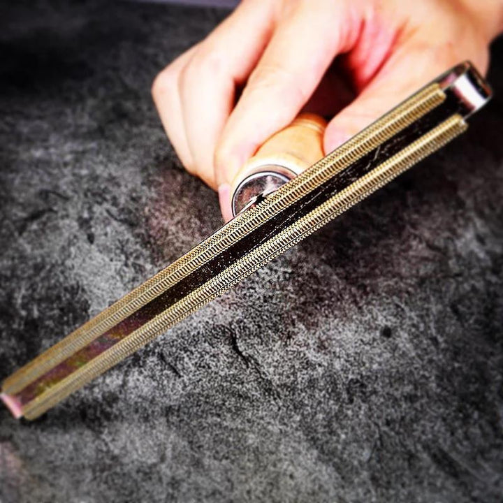 BowLift | Lint remover for cashmere wool sweaters knitwear