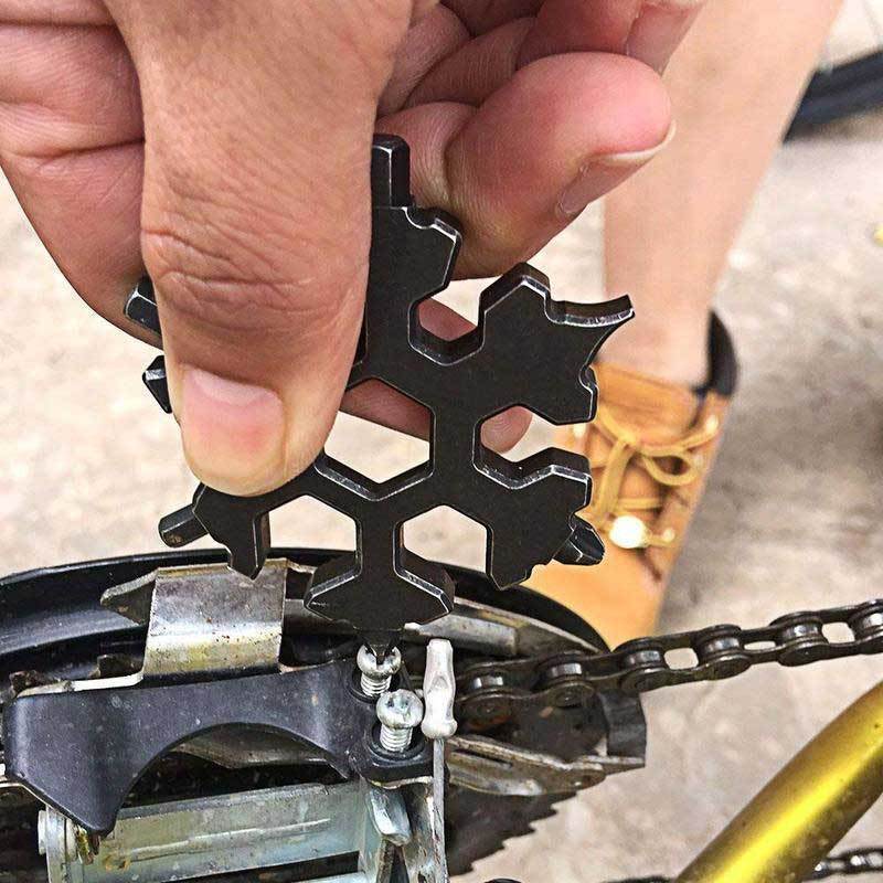 Pre-Christmas sale 18-in-1 stainless steel snowflake multi-tool | Bowlift