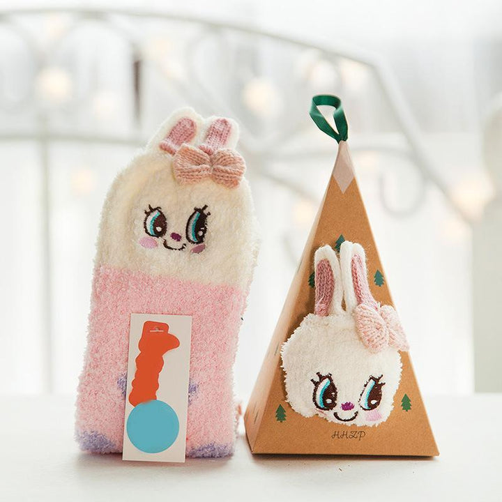 BowLift | 4 Pairs Christmas-themed Coral Fleece Soft Warm Socks