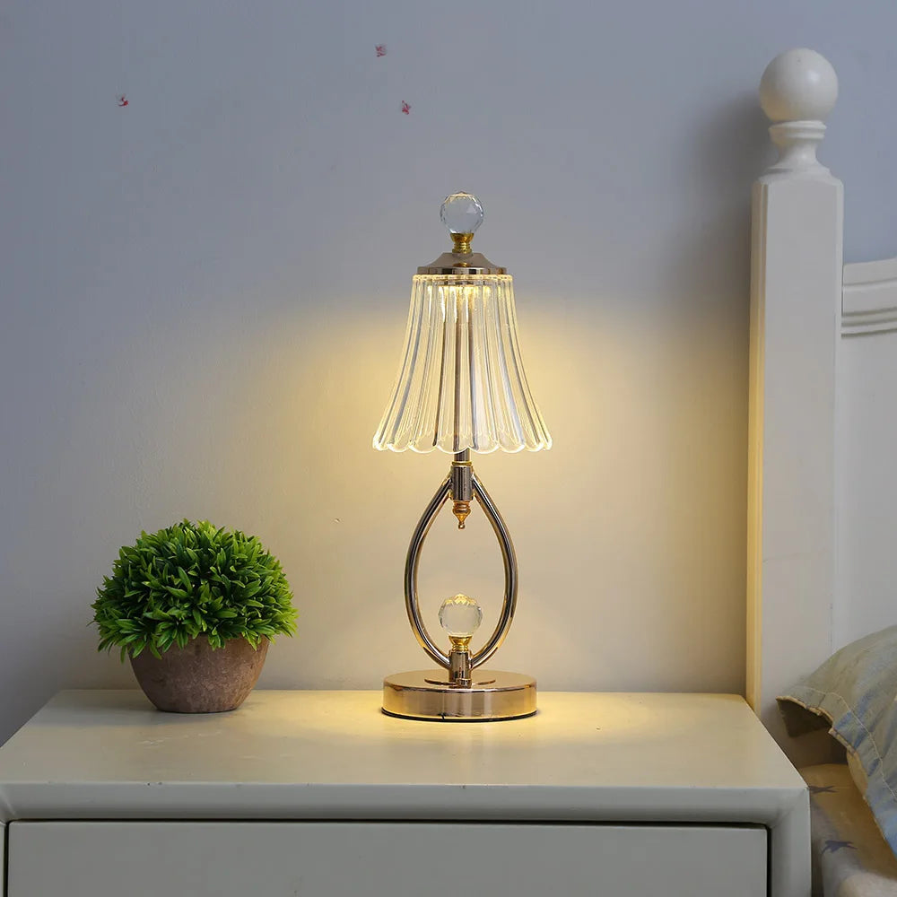 BowLift | Vintage Crystal Table Lamp - Elegant Vintage Crystal Table Lamp for a Charming Atmosphere