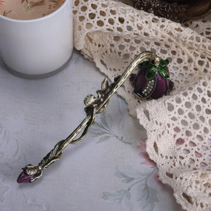 BowLift | Velisse Candle Snuffer