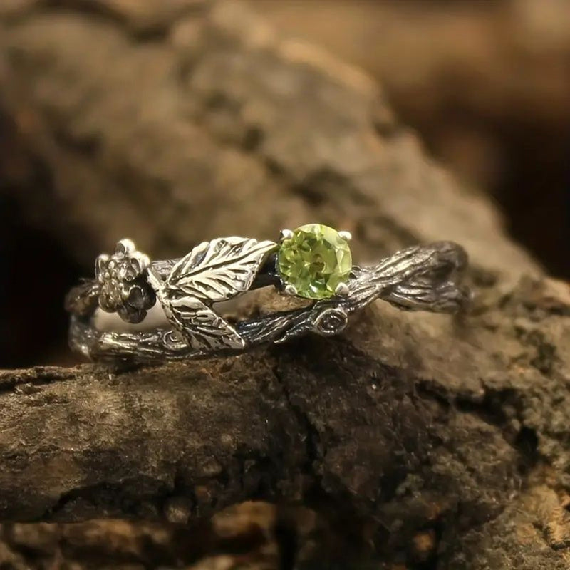 BowLift | Vintage Leaf Ring