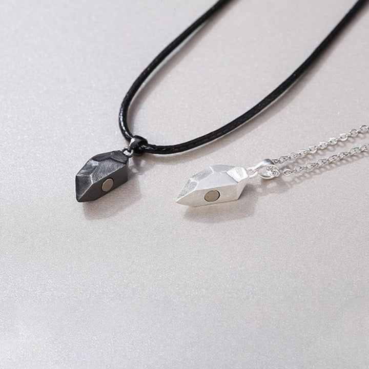 BowLift | Couple Heart Stitching Necklace