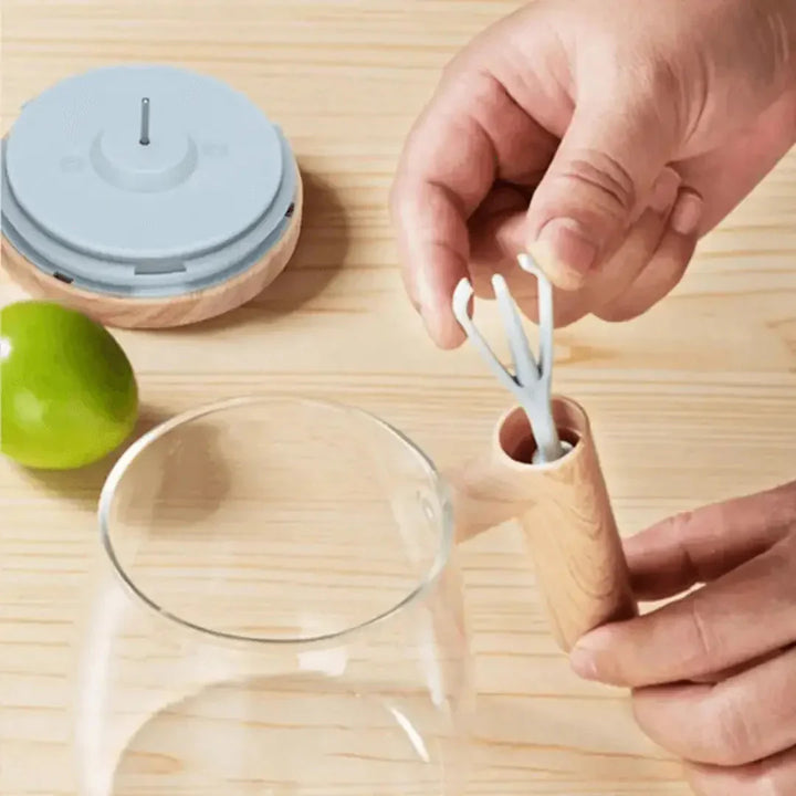 BowLift | Intelligent Mug – Self-Stirring Cup with Wood Design