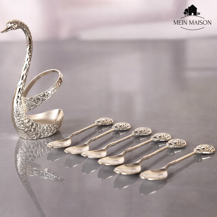 BowLift | SwanLuxe – Enhance coffee experiences with stylish swan-shaped spoons