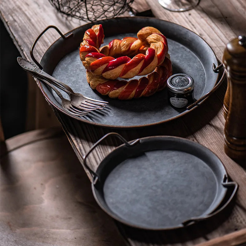 BowLift | European Retro Wrought Metal Plate with Handles