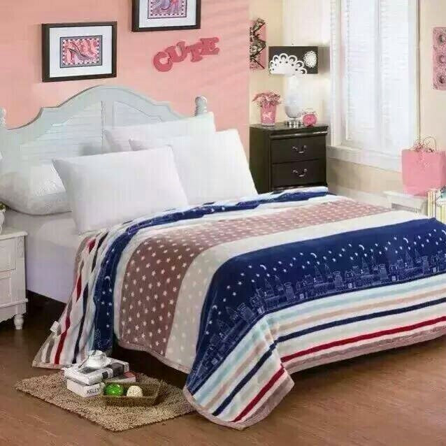 Ladies Snuggle Blanket Bowlift