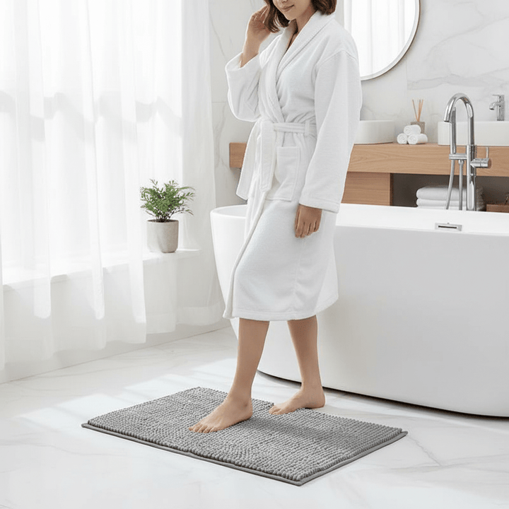 BowLift | Chenille Bath Mat with Non-Slip Backing