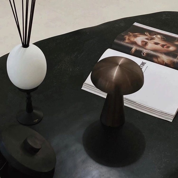 BowLift | Mantar - Portable table lamp
