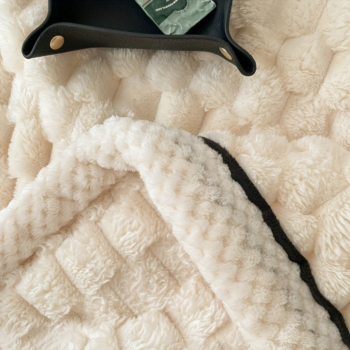BowLift | Light Blanket Warm Dream Made of Microfiber for Travel and Home