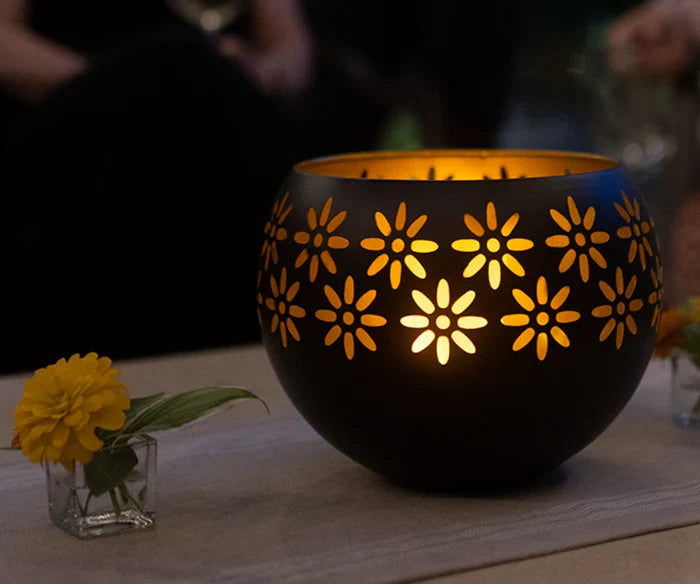 BowLift | Flower Pattern Candle Lamp - FloraGlow