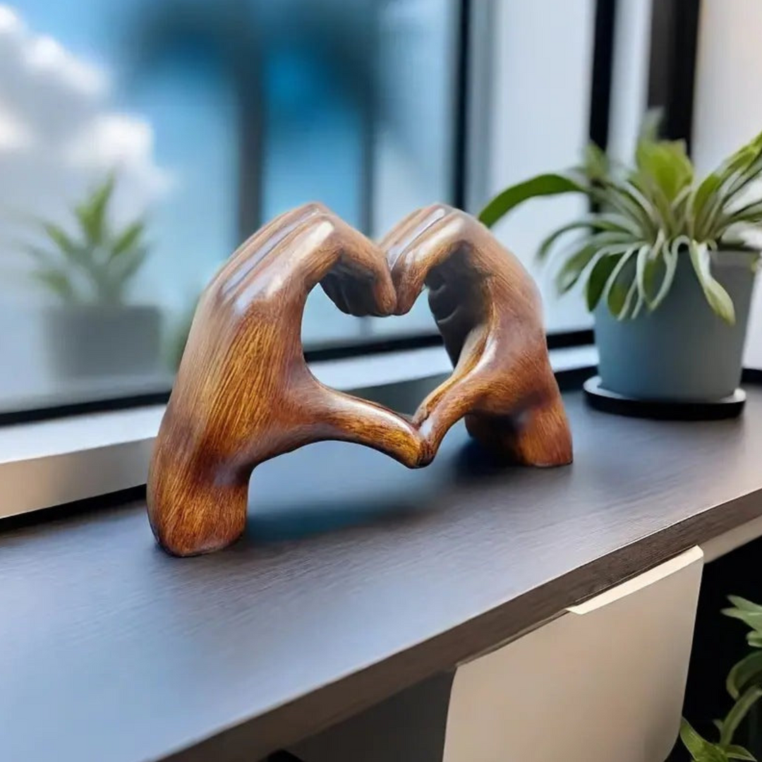 BowLift | WoodLove - Heart-Shaped Handicraft Made of Oak Wood