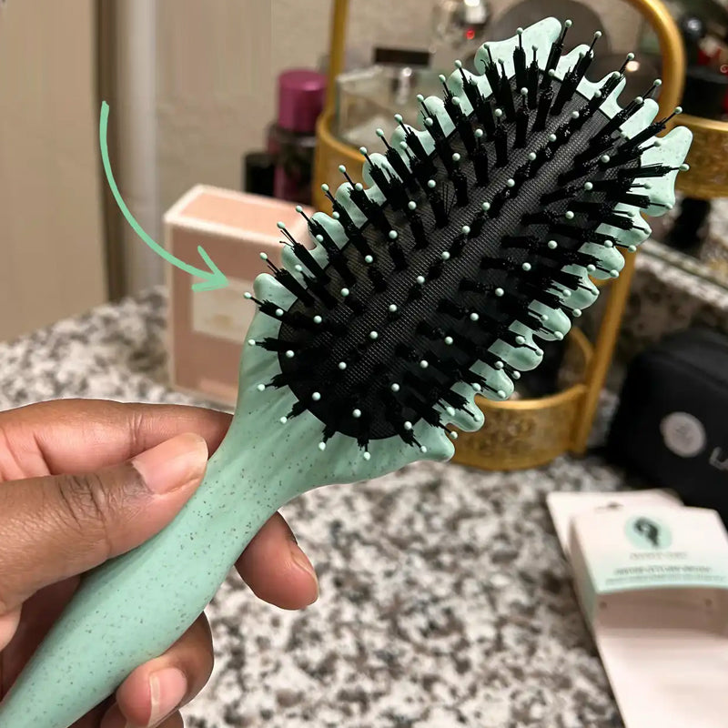 BowLift | CurlDefine | Anti-Frizz Detangling Brush for Curly Hair