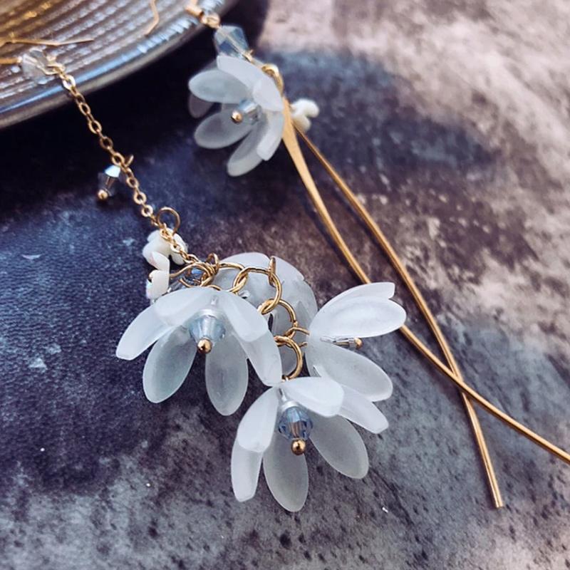 BowLift | Asymmetrical Flower Earrings