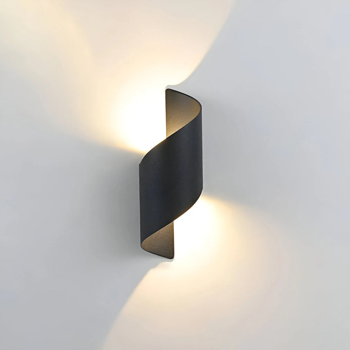 LumiTwist – Modern Twisted LED Wall Light