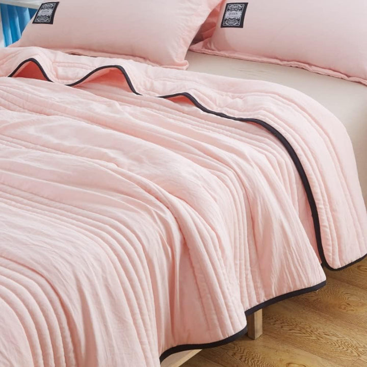 BowLift | Cooling Blanket Lightweight Breathable Summer Bed Cover