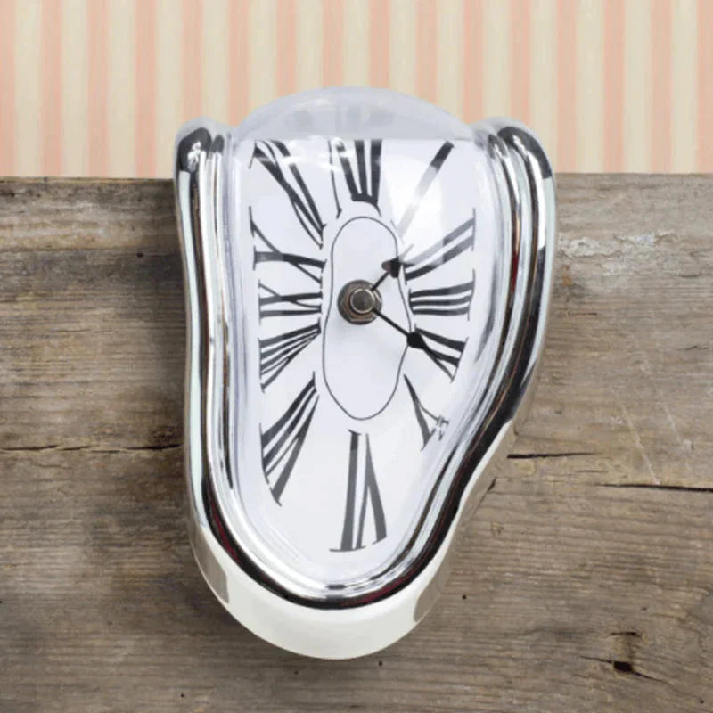 Fusion time distortion clock | Bowlift
