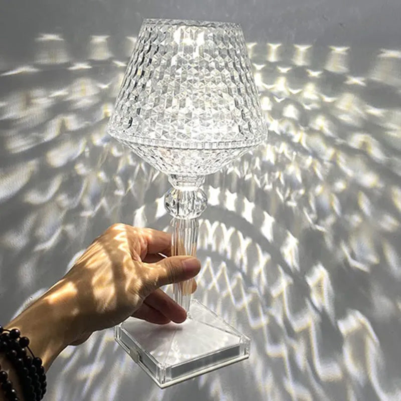 BowLift | Crystal table lamp