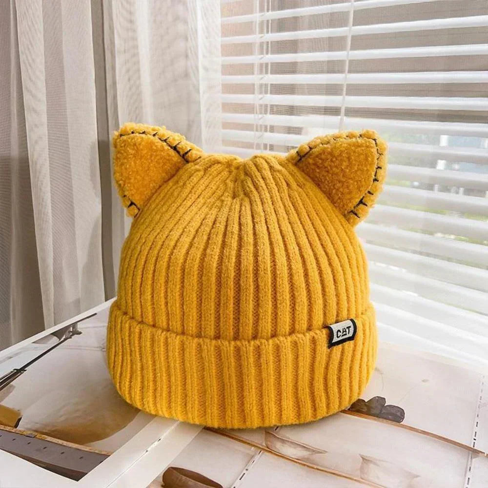 BowLift | Kattenoor Winter Hat CosyCharm – Soft knitted hat for women with playful appearance