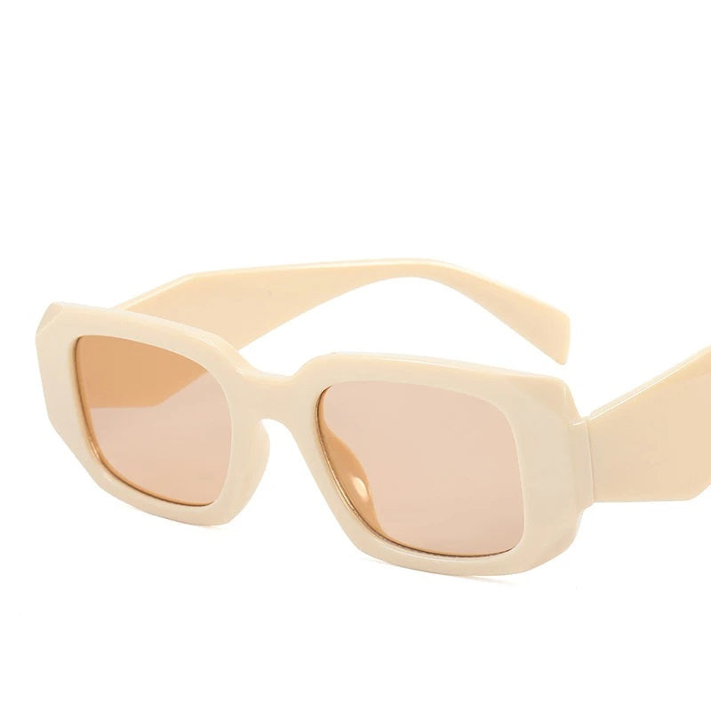 Kimberly Sunglasses | Fashionable & Rectangular | Bowlift