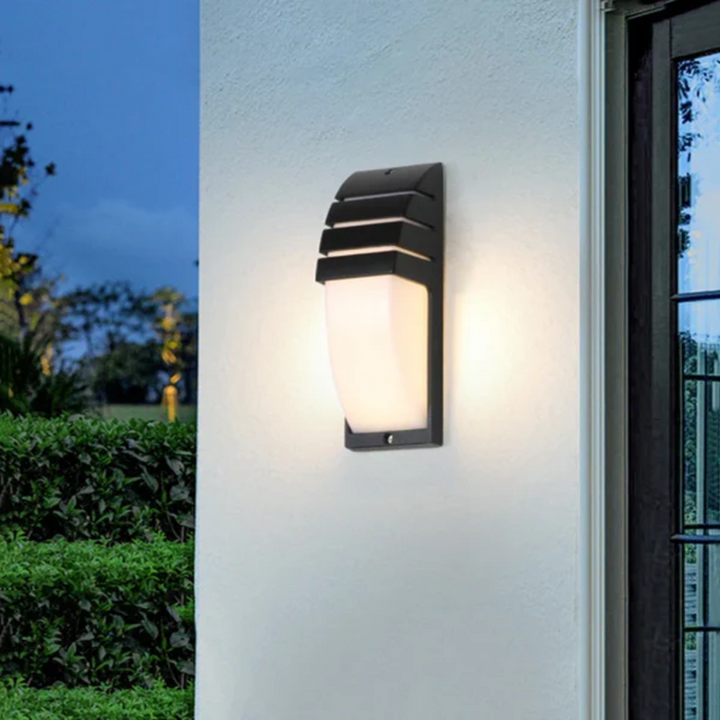 BowLift | Outdoor Wall Lamp With Sensor