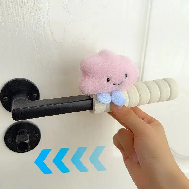 BowLift | Anti Bump Happy Cloud Door Handle Cover